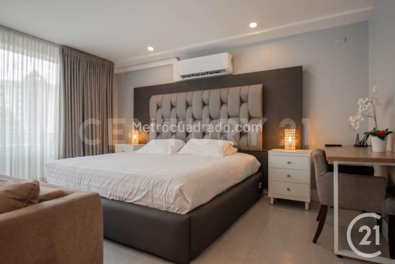 Modern 1BR Loft in Astorga with Balcony