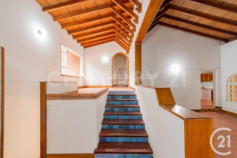 Residential 3BR House in El Poblado - 2