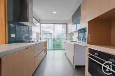 Apartamento de 3 alcobas en venta en El Poblado, Medellín, 267 m² · foto 5 de 20
