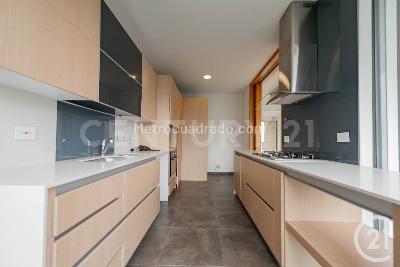 Apartamento de 3 alcobas en venta en El Poblado, Medellín, 267 m² · foto 6 de 20