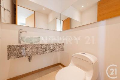 Apartamento de 3 alcobas en venta en El Poblado, Medellín, 267 m² · foto 10 de 20