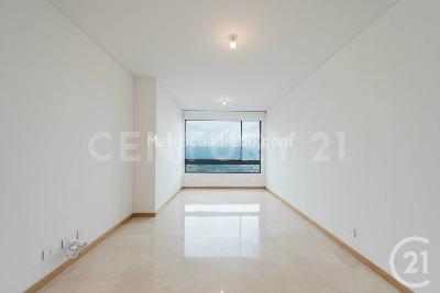 Apartamento de 3 alcobas en venta en El Poblado, Medellín, 267 m² · foto 12 de 20