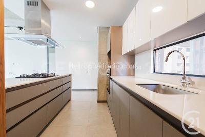 Apartamento de 2 alcobas en venta en Loma De Los Parra, Medellín, 125 m² · foto 17 de 20