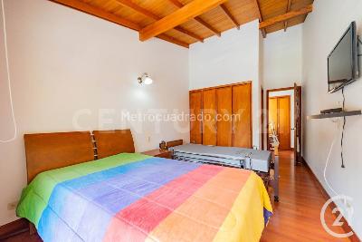Casa de 4 alcobas en venta en Envigado, Envigado, 282 m² · foto 12 de 20