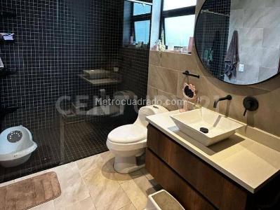 Casa de 3 alcobas en venta en Llanogrande, Rionegro, 1643 m² · foto 10 de 20