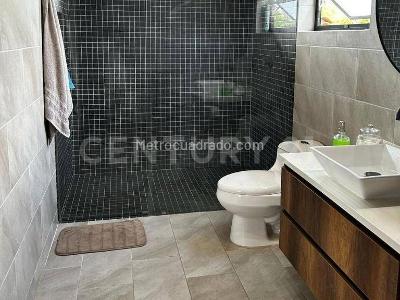 Casa de 3 alcobas en venta en Llanogrande, Rionegro, 1643 m² · foto 15 de 20