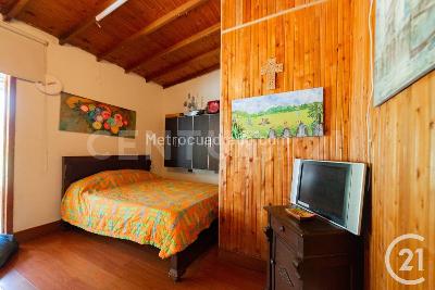 Casa de 2 alcobas en venta en Santa Elena, Medellín · foto 9 de 20