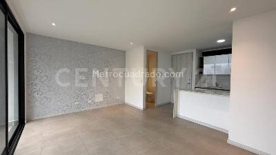 Apartamento de 3 alcobas en venta en El Poblado, Medellín, 87 m² · foto 3 de 20