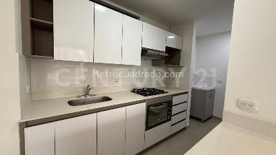 Apartamento de 3 alcobas en venta en El Poblado, Medellín, 87 m² · foto 5 de 20