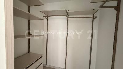 Apartamento de 3 alcobas en venta en El Poblado, Medellín, 87 m² · foto 8 de 20