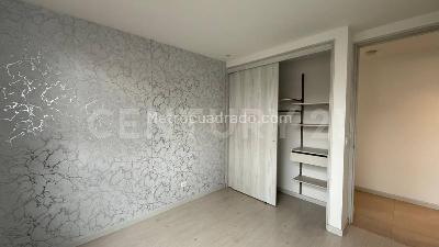 Apartamento de 3 alcobas en venta en El Poblado, Medellín, 87 m² · foto 10 de 20