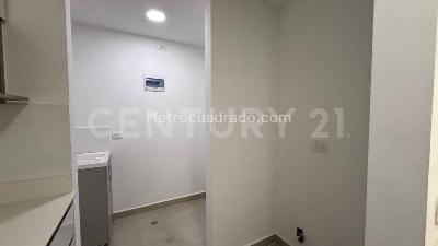 Apartamento de 3 alcobas en venta en El Poblado, Medellín, 87 m² · foto 16 de 20