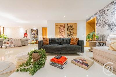 Apartamento de 3 alcobas en venta en Las Lomas, Medellín, 245 m² · foto 8 de 20