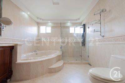 Casa de 3 alcobas en venta en Envigado, Envigado, 272 m² · foto 14 de 20