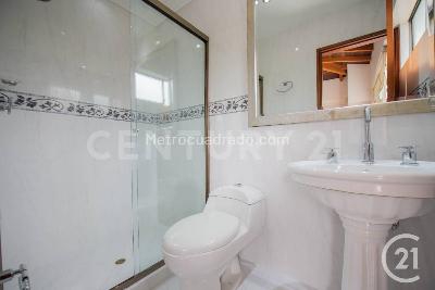 Casa de 3 alcobas en venta en Envigado, Envigado, 272 m² · foto 18 de 20