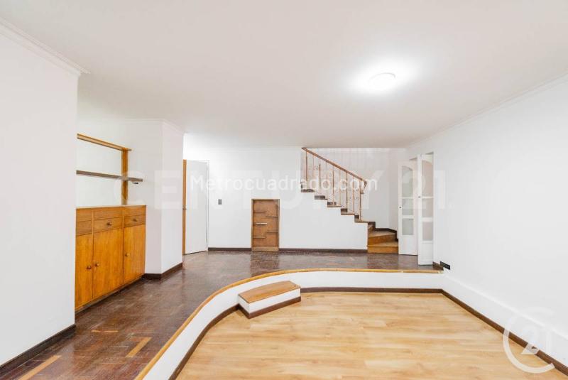 Casa de Uso Mixto de 3 Alcobas en Arriendo en El Poblado - 3