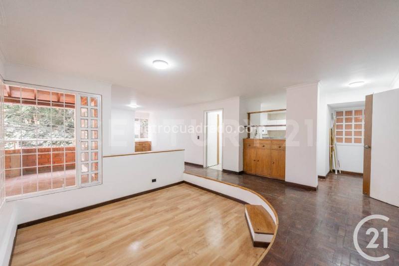 Casa de Uso Mixto de 3 Alcobas en Arriendo en El Poblado - 4