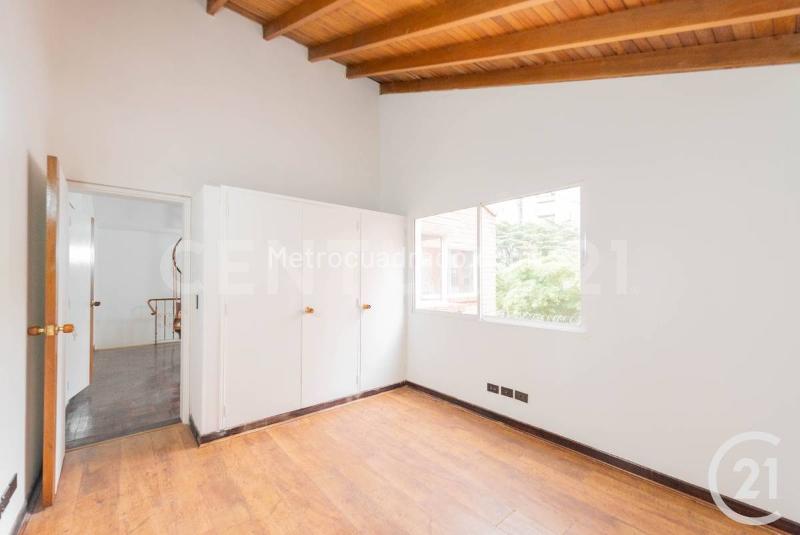 Casa de Uso Mixto de 3 Alcobas en Arriendo en El Poblado - 8