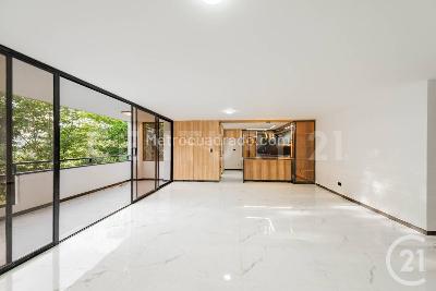 Apartamento de 4 alcobas en venta en El Poblado, Medellín, 164 m² · foto 2 de 15
