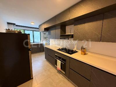 Apartamento de 3 alcobas en venta en El Poblado, Medellín, 150 m² · foto 6 de 16