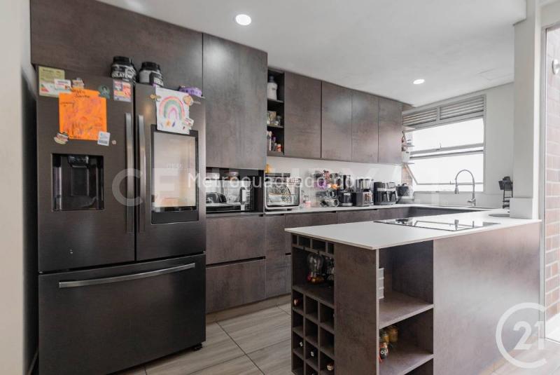 Spectacular 4BR Duplex Penthouse in Envigado - 2