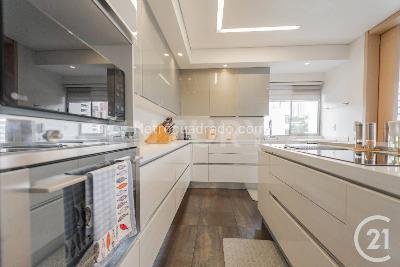 Apartamento en venta en El Poblado, Medellín · foto 8 de 20