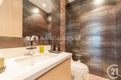 Apartamento en venta en El Poblado, Medellín · foto 18 de 20