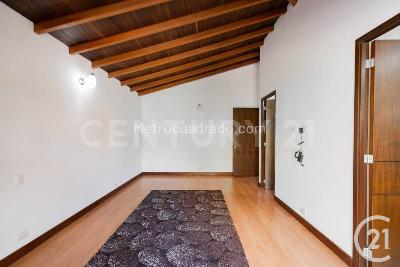 Casa de 3 alcobas en venta en Envigado, Envigado, 554 m² · foto 14 de 20