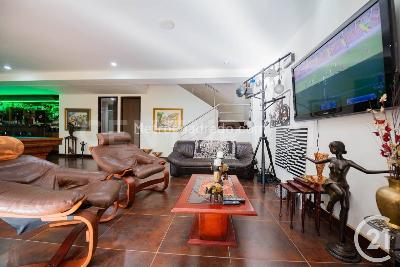Casa de 3 alcobas en venta en Envigado, Envigado, 554 m² · foto 16 de 20