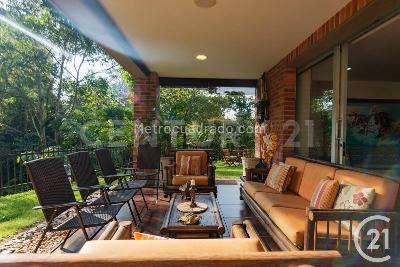 Casa de 3 alcobas en venta en Envigado, Envigado, 554 m² · foto 19 de 20
