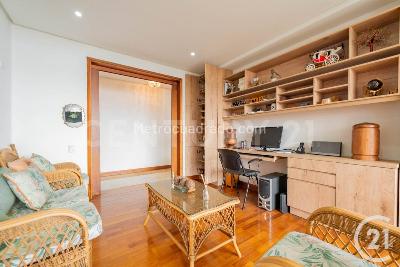 Apartamento de 3 alcobas en venta en Medellin, Medellín, 210 m² · foto 4 de 20