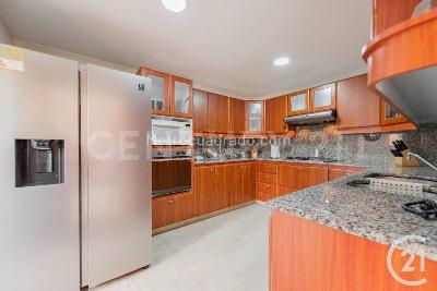 Apartamento de 3 alcobas en venta en Medellin, Medellín, 210 m² · foto 9 de 20