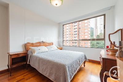 Apartamento de 3 alcobas en venta en Medellin, Medellín, 210 m² · foto 14 de 20