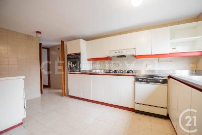Apartamento en venta en El Poblado, Medellín · foto 11 de 20