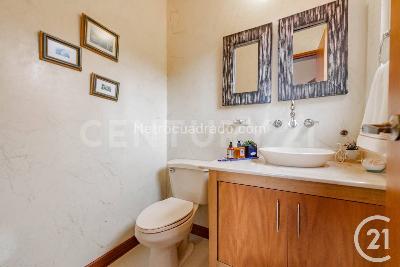 Casa de 4 alcobas en venta en Envigado, Envigado · foto 13 de 18