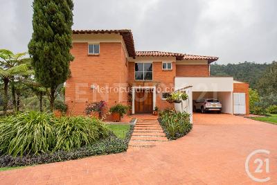 Casa de 4 alcobas en venta en Envigado, Envigado · foto 2 de 18