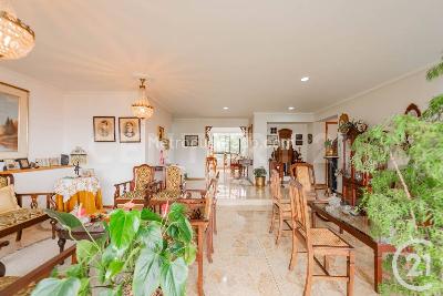 Apartamento de 3 alcobas en venta en El Poblado, Medellín, 220 m² · foto 3 de 20