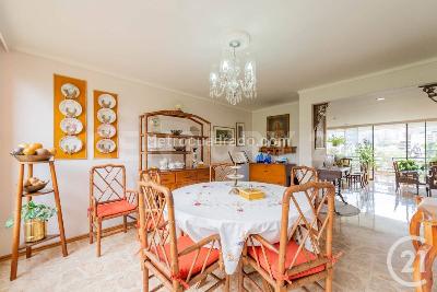 Apartamento de 3 alcobas en venta en El Poblado, Medellín, 220 m² · foto 5 de 20