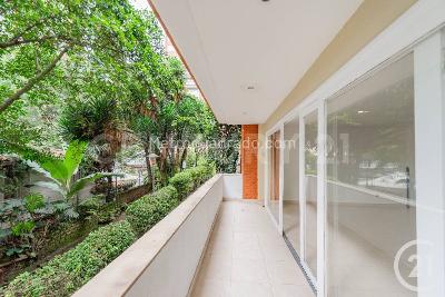 Apartamento de 3 alcobas en venta en El Poblado, Medellín, 202 m² · foto 5 de 15