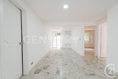 Apartamento de 3 alcobas en venta en El Poblado, Medellín, 202 m² · foto 6 de 15
