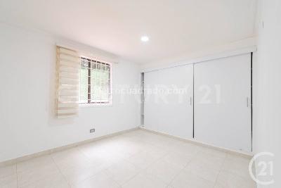 Apartamento de 3 alcobas en venta en El Poblado, Medellín, 202 m² · foto 8 de 15
