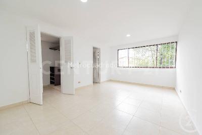 Apartamento de 3 alcobas en venta en El Poblado, Medellín, 202 m² · foto 11 de 15