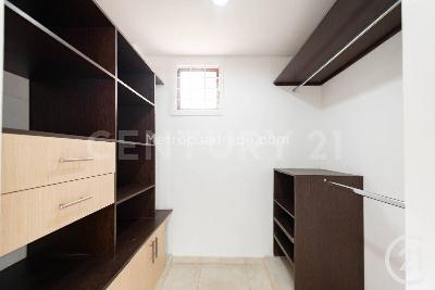 Apartamento de 3 alcobas en venta en El Poblado, Medellín, 202 m² · foto 12 de 15