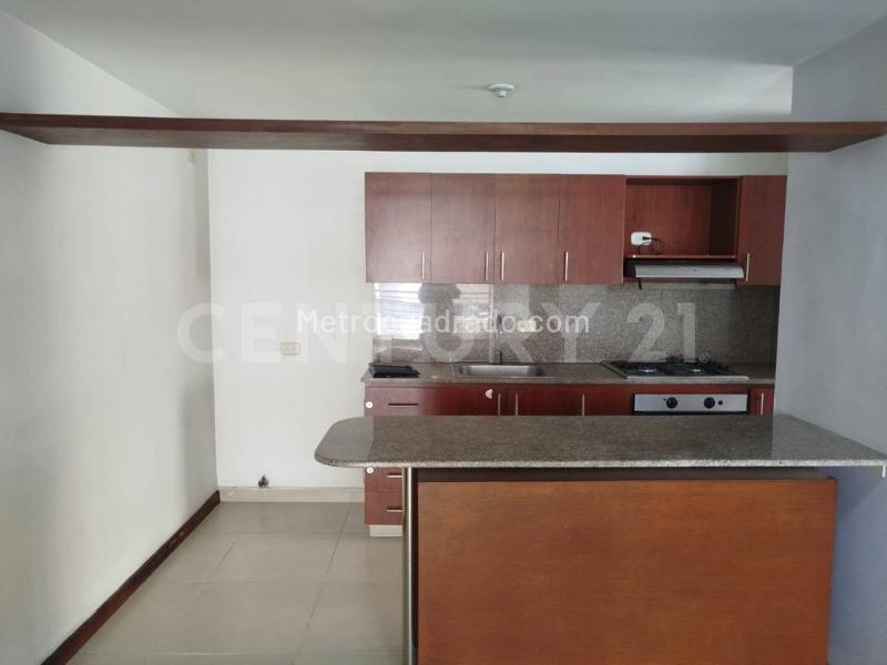 Modern 2BR Apartment with Great View in Castropol - 5