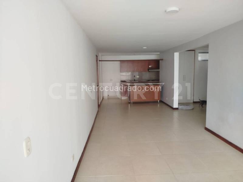 Modern 2BR Apartment with Great View in Castropol - 8