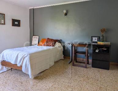 Apartamento de 4 alcobas en venta en Castropol, Medellín, 226 m² · foto 11 de 19