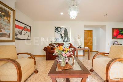 Apartamento en venta en El Poblado, Medellín · foto 3 de 20