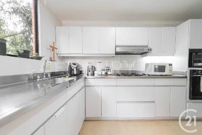 Apartamento en venta en El Poblado, Medellín · foto 8 de 20