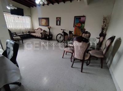 Apartamento en venta en Medellin, Medellín · foto 2 de 14