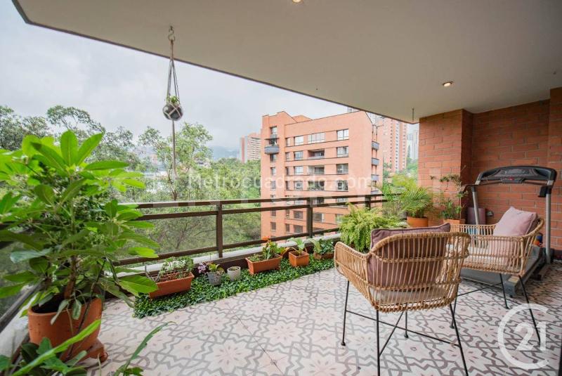 Apartamento Tradicional de 4 Alcobas en El Poblado (Los Catay) - 7